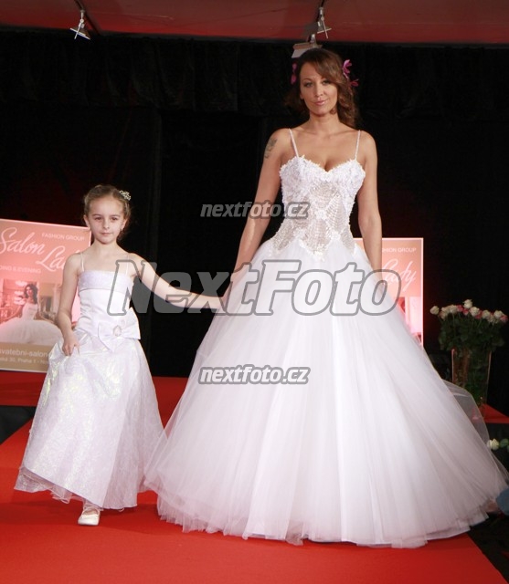 6166 Agata Hanychova Pracharova