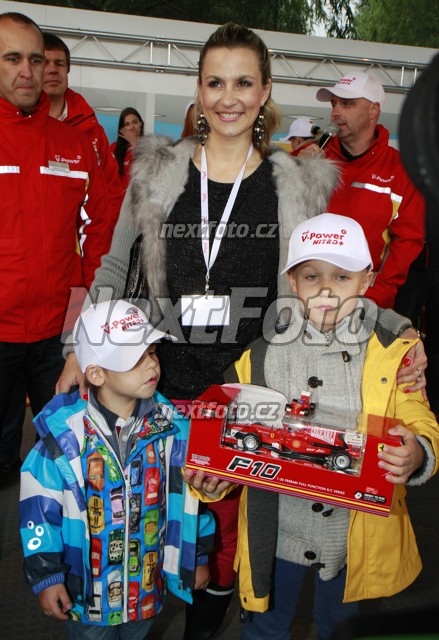 6499 Matej Mares Monika Maresova Jakub Mares