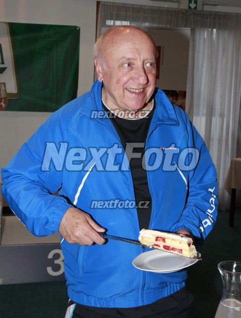6836 Felix Slovacek