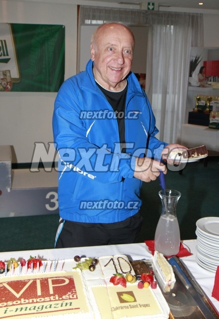 6838 Felix Slovacek
