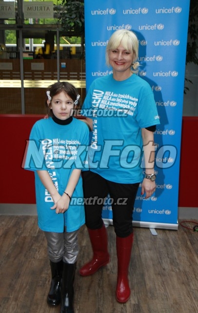 7132 Bibiana Brezinova Bara Nesvadbova