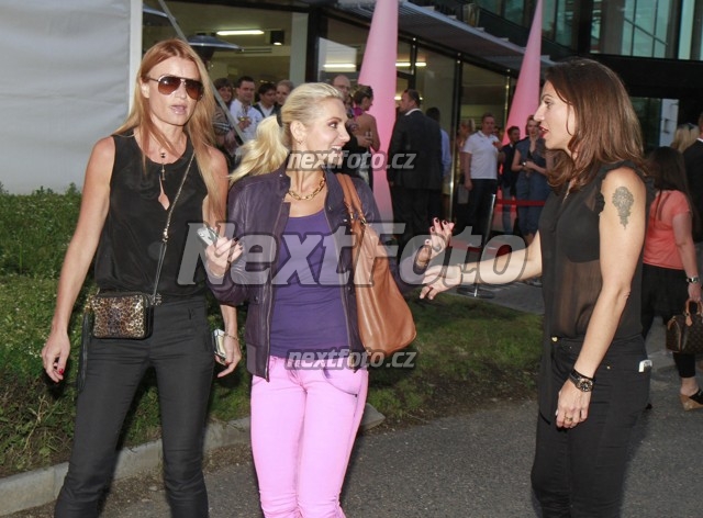 9078 Dara Rolins Eva Skallova