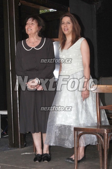 6624 Marta Kubisova Aneta Langerova