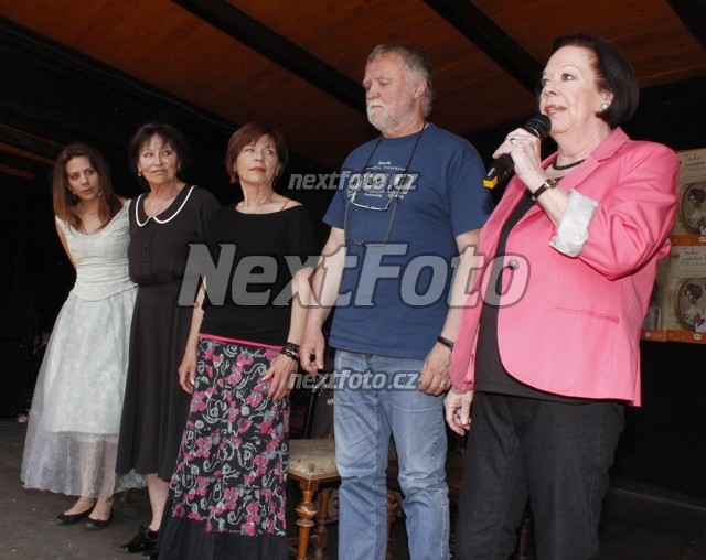 6634 Marta Kubisova Marta Skarlandtova Aneta Langerova Yvonne Prenosilova