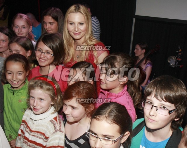 2232 Ivana Gottova