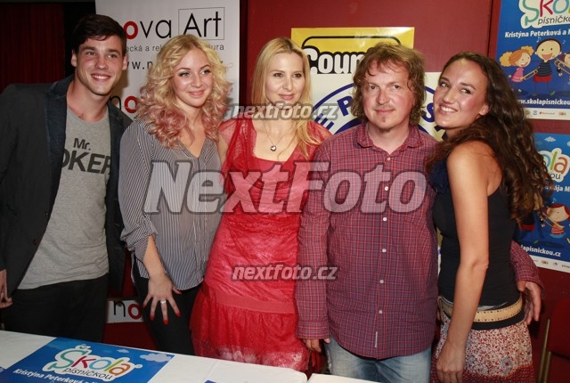 2407 Daniel Mrozek Marketa Konvickova Ivana Gottova Kaja Marik Kristyna Peterkova