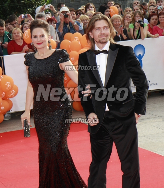 3055 Jitka Cvancarova Petr Cadek
