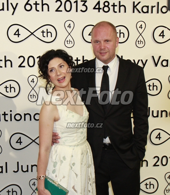 3306 David Ondricek Martha Issova