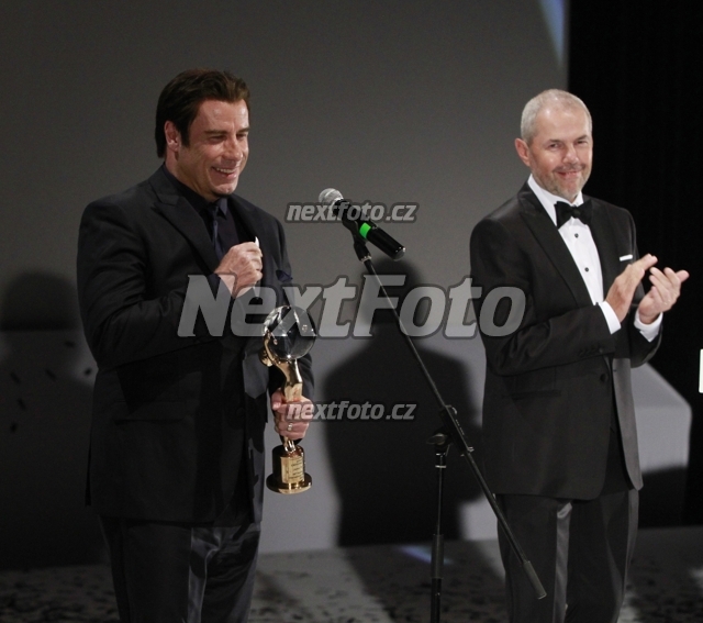 3401 John Travolta Marek Eben