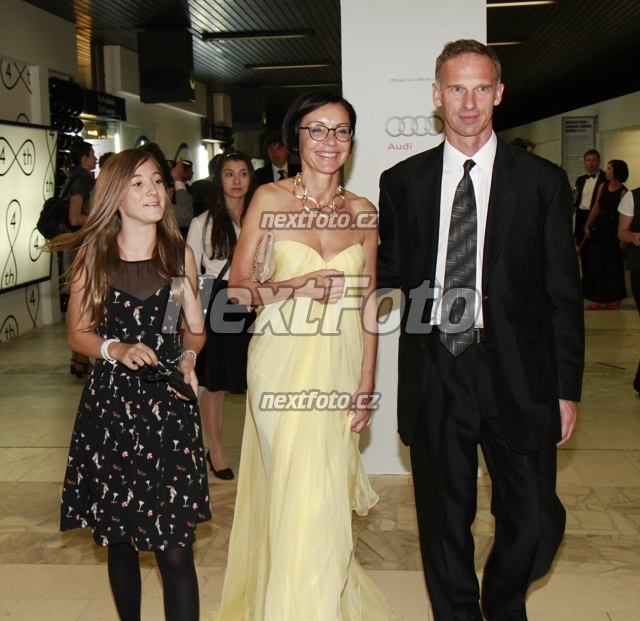 3564 Dominik Hasek Libuse Smuclerova