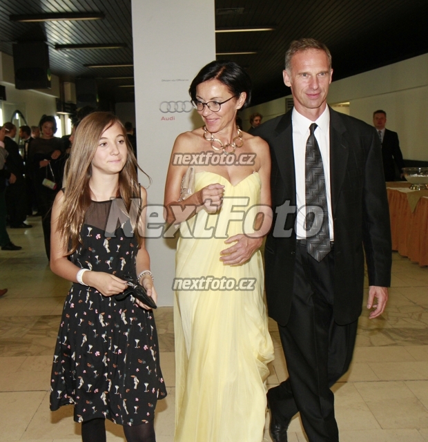 3569 Dominik Hasek Libuse Smuclerova