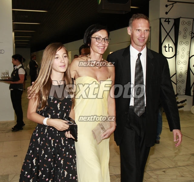 3573 Dominik Hasek Libuse Smuclerova