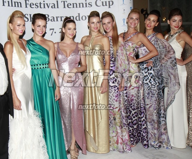 5555 Natali Ruden Andrea Veresova Gabriela Kratochvilova Denisa Domanska